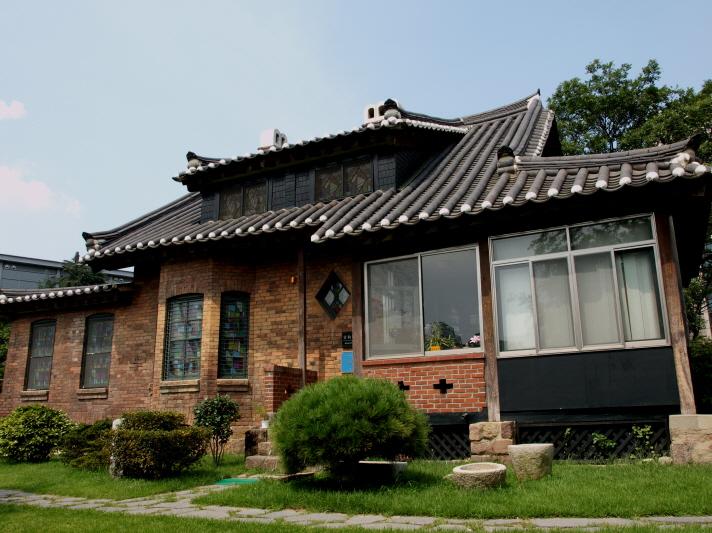 Dongsan Medical Missionary Museum5